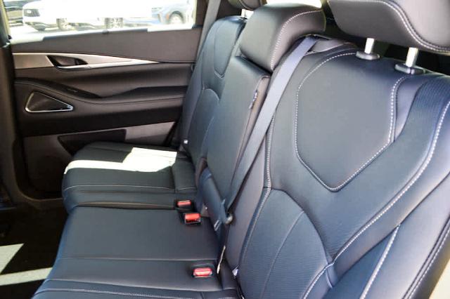 2025 INFINITI QX60 Vehicle Photo in Houston, TX 77090