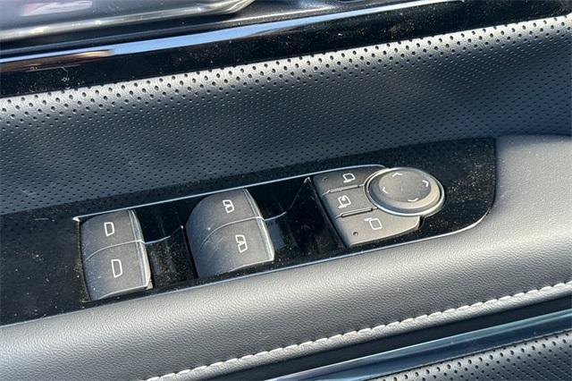 2025 GMC Sierra EV Vehicle Photo in ELK GROVE, CA 95757-8703
