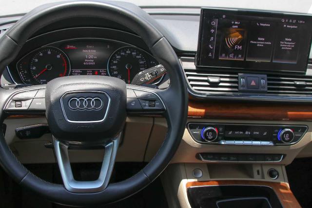 2022 Audi Q5 Vehicle Photo in SUGAR LAND, TX 77478