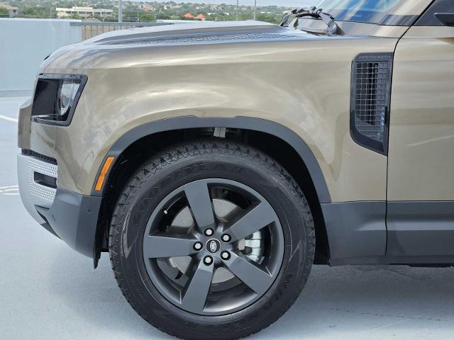 2025 Defender Vehicle Photo in AUSTIN, TX 78717