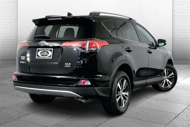2017 Toyota RAV4 Vehicle Photo in Lees Summit, MO 64086