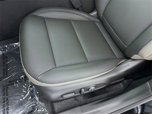 2025 Chevrolet Trax Vehicle Photo in PUYALLUP, WA 98371-4149