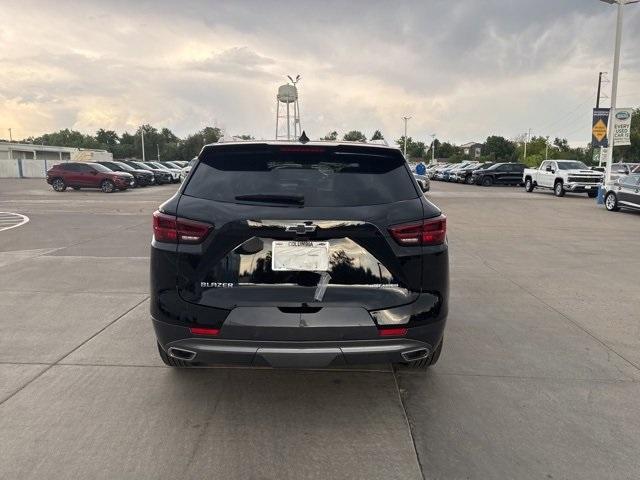 2025 Chevrolet Blazer Vehicle Photo in ENGLEWOOD, CO 80113-6708