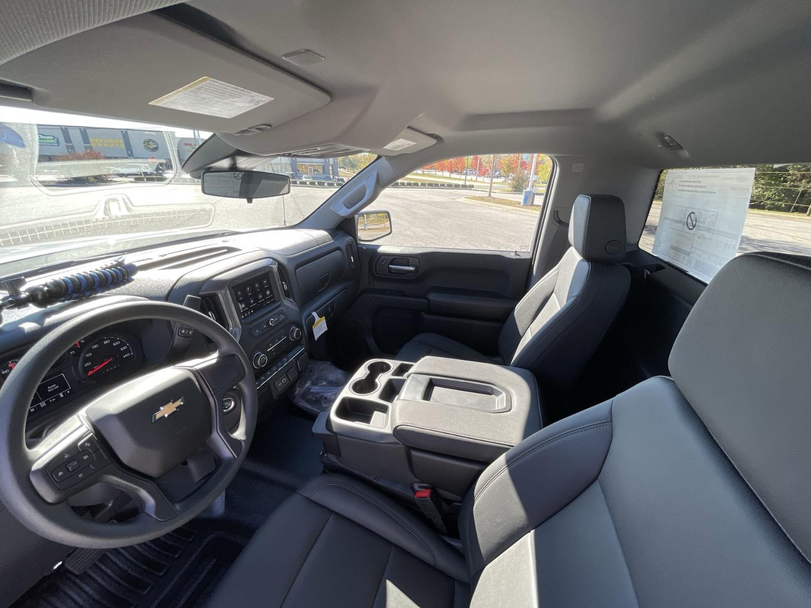 2025 Chevrolet Silverado 1500 Vehicle Photo in BENTONVILLE, AR 72712-4322