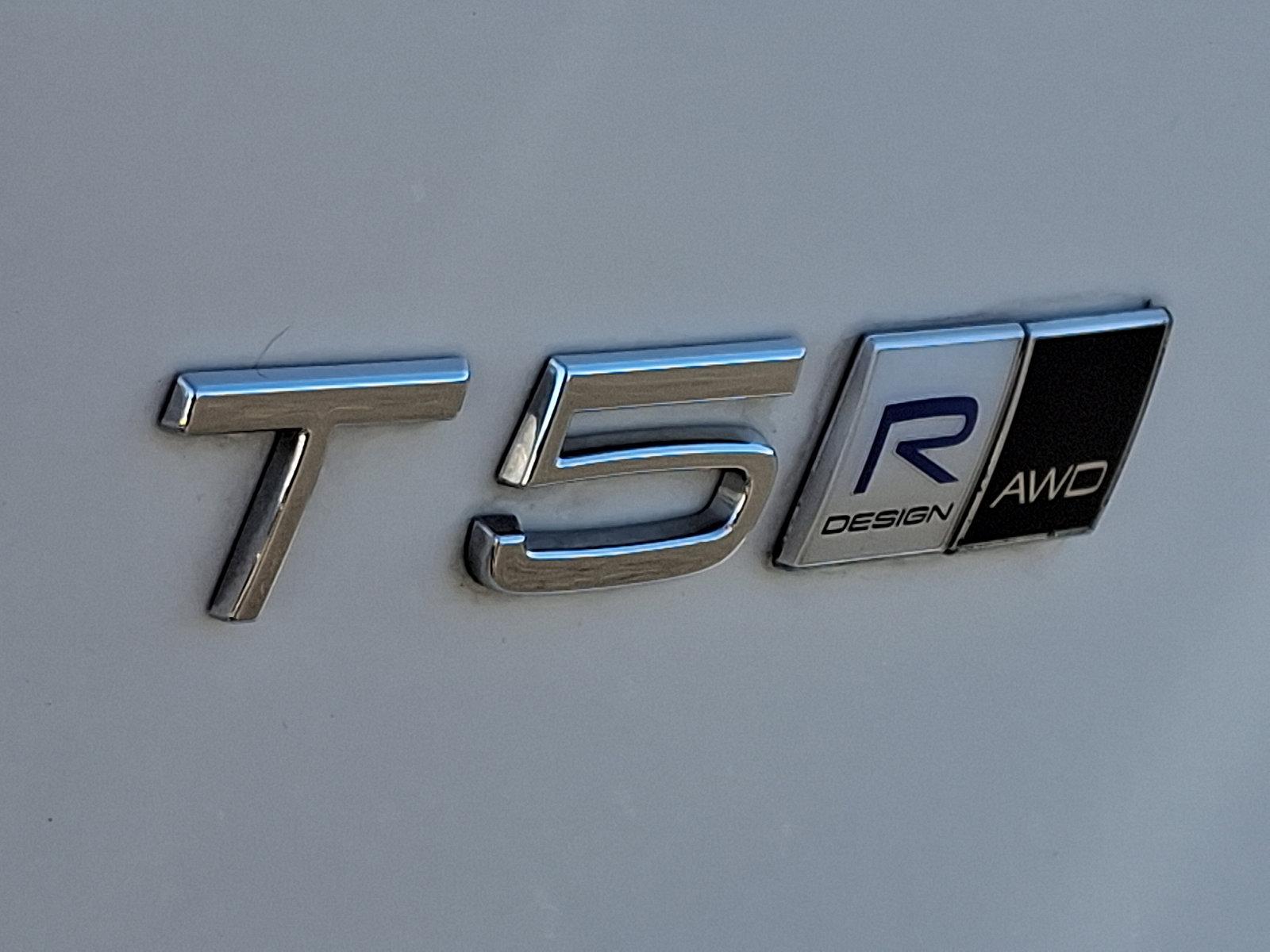 2019 Volvo XC40 Vehicle Photo in Trevose, PA 19053