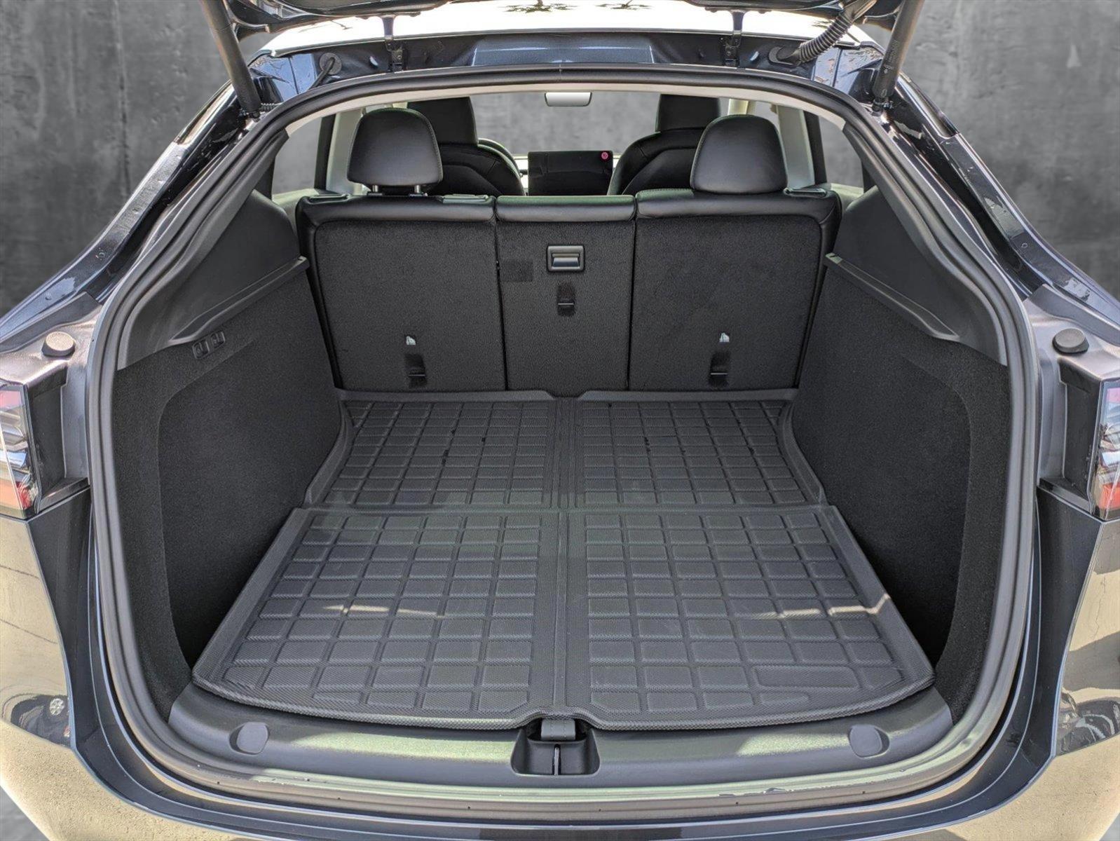 2024 Tesla Model Y Vehicle Photo in Tustin, CA 92782