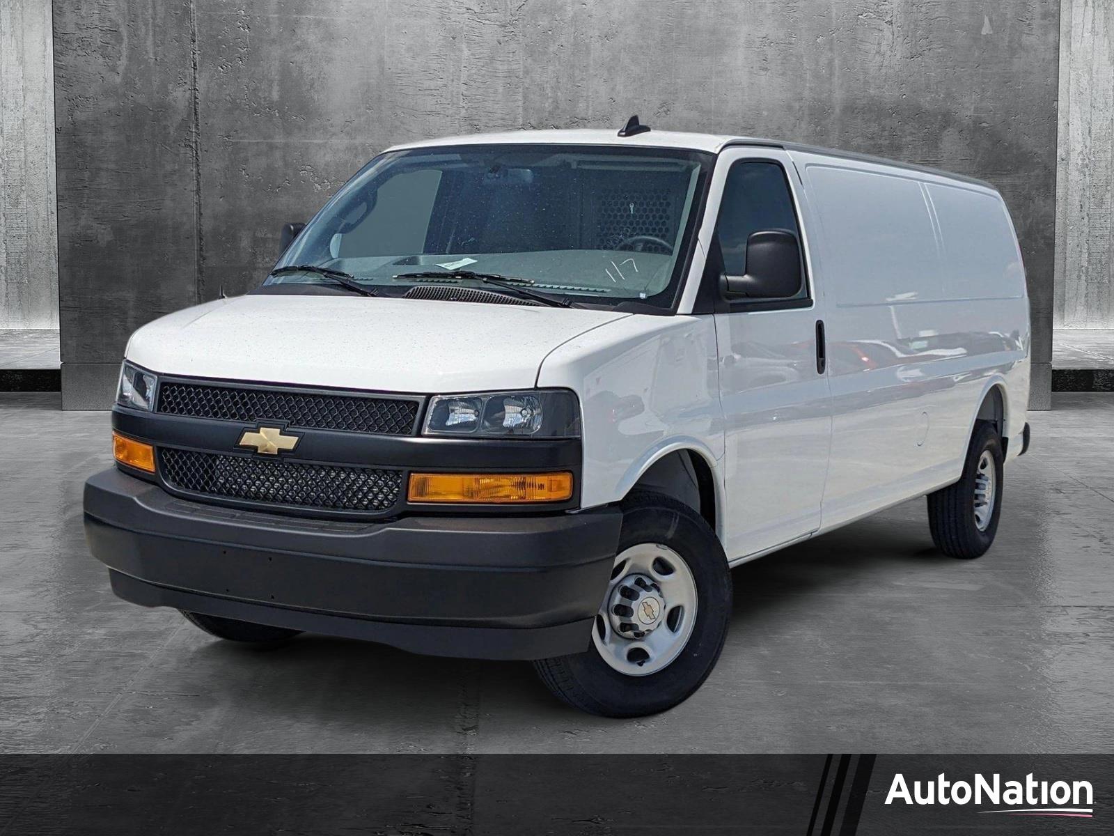2025 Chevrolet Express Cargo 2500 Vehicle Photo in MIAMI, FL 33172-3015