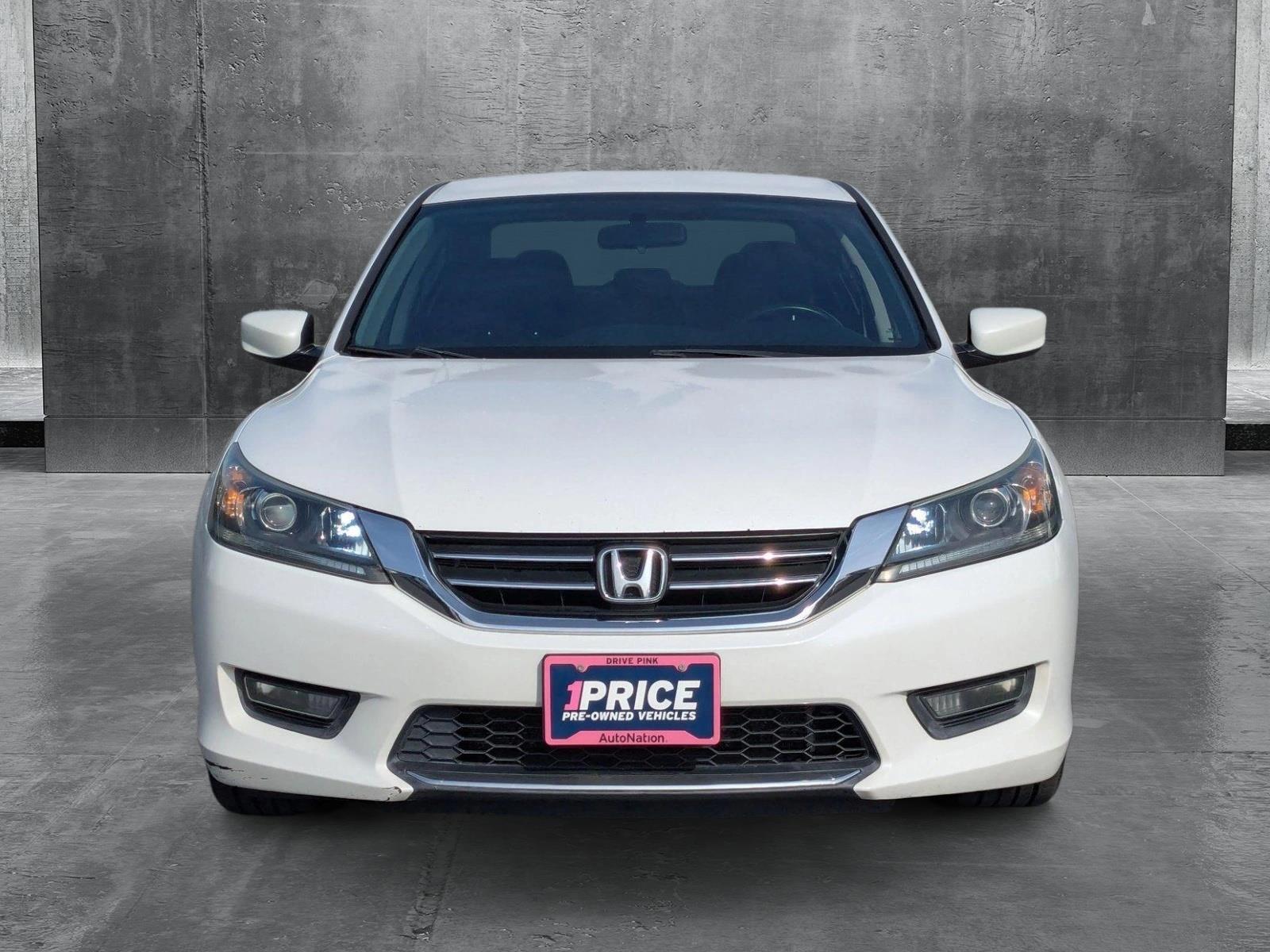 2015 Honda Accord Sedan Vehicle Photo in VALENCIA, CA 91355-1705