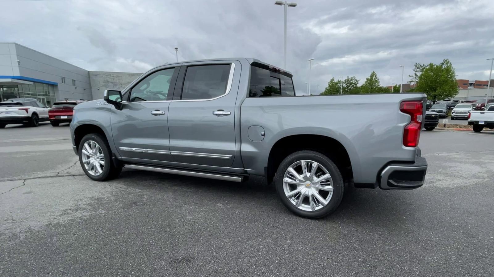 2025 Chevrolet Silverado 1500 Vehicle Photo in BENTONVILLE, AR 72712-4322