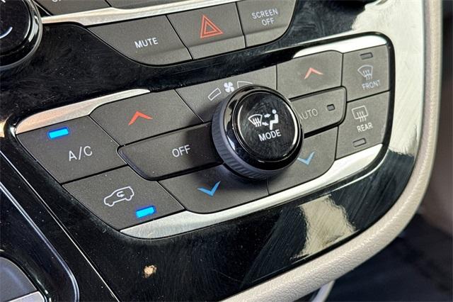 2023 Chrysler Pacifica Vehicle Photo in ELK GROVE, CA 95757-8703
