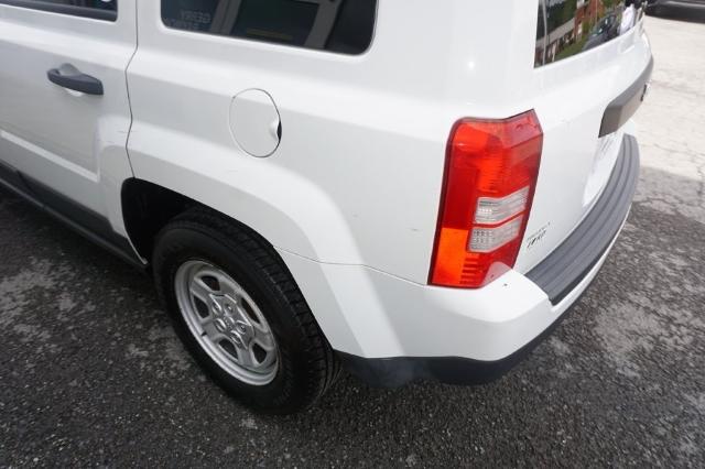 2016 Jeep Patriot Vehicle Photo in FAIRMONT, WV 26554-2318