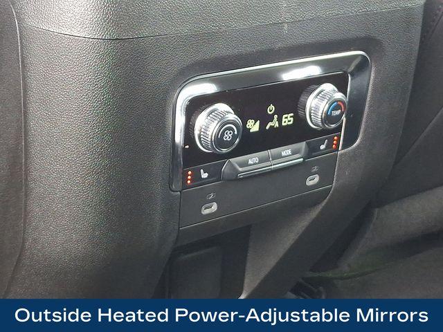2024 GMC Yukon XL Vehicle Photo in DANBURY, CT 06810-5034