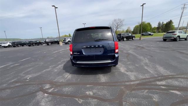 2016 Dodge Grand Caravan Vehicle Photo in TULLY, NY 13159-3159
