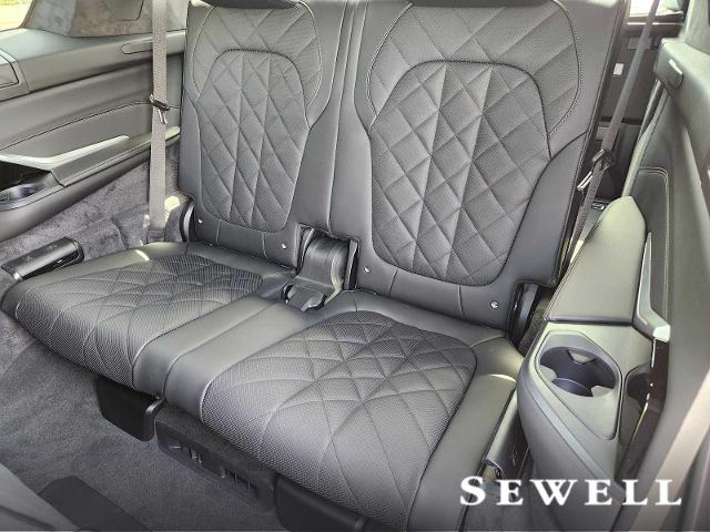 2026 BMW X7 xDrive40i Vehicle Photo in PLANO, TX 75024