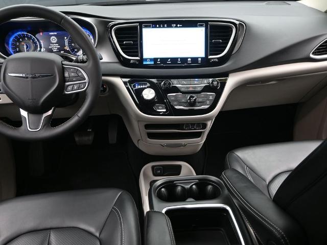 2023 Chrysler Pacifica Vehicle Photo in Cedar Rapids, IA 52402