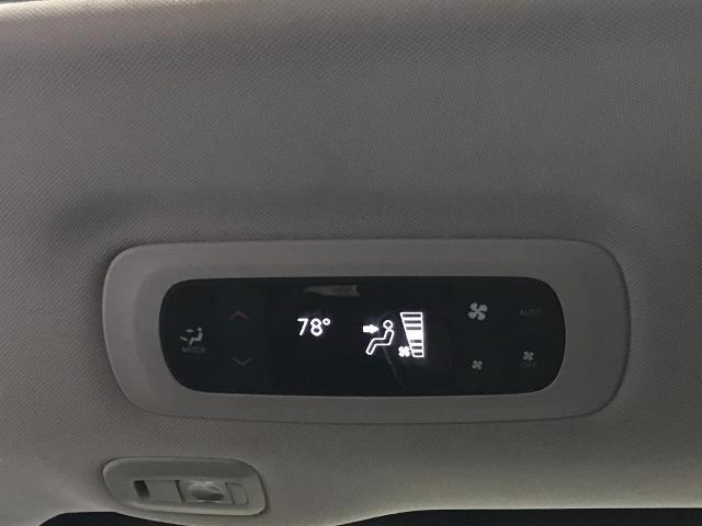 2023 Chrysler Pacifica Vehicle Photo in Kaukauna, WI 54130