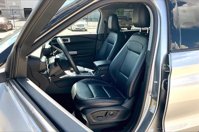 2024 Ford Explorer Vehicle Photo in Grapevine, TX 76051