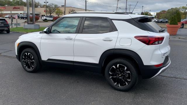 2022 Chevrolet Trailblazer Vehicle Photo in MOON TOWNSHIP, PA 15108-2571
