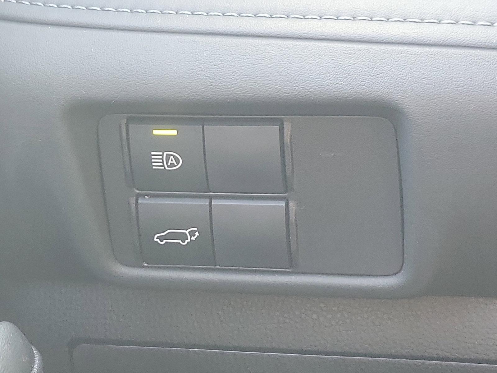 2022 Toyota Highlander Vehicle Photo in Trevose, PA 19053