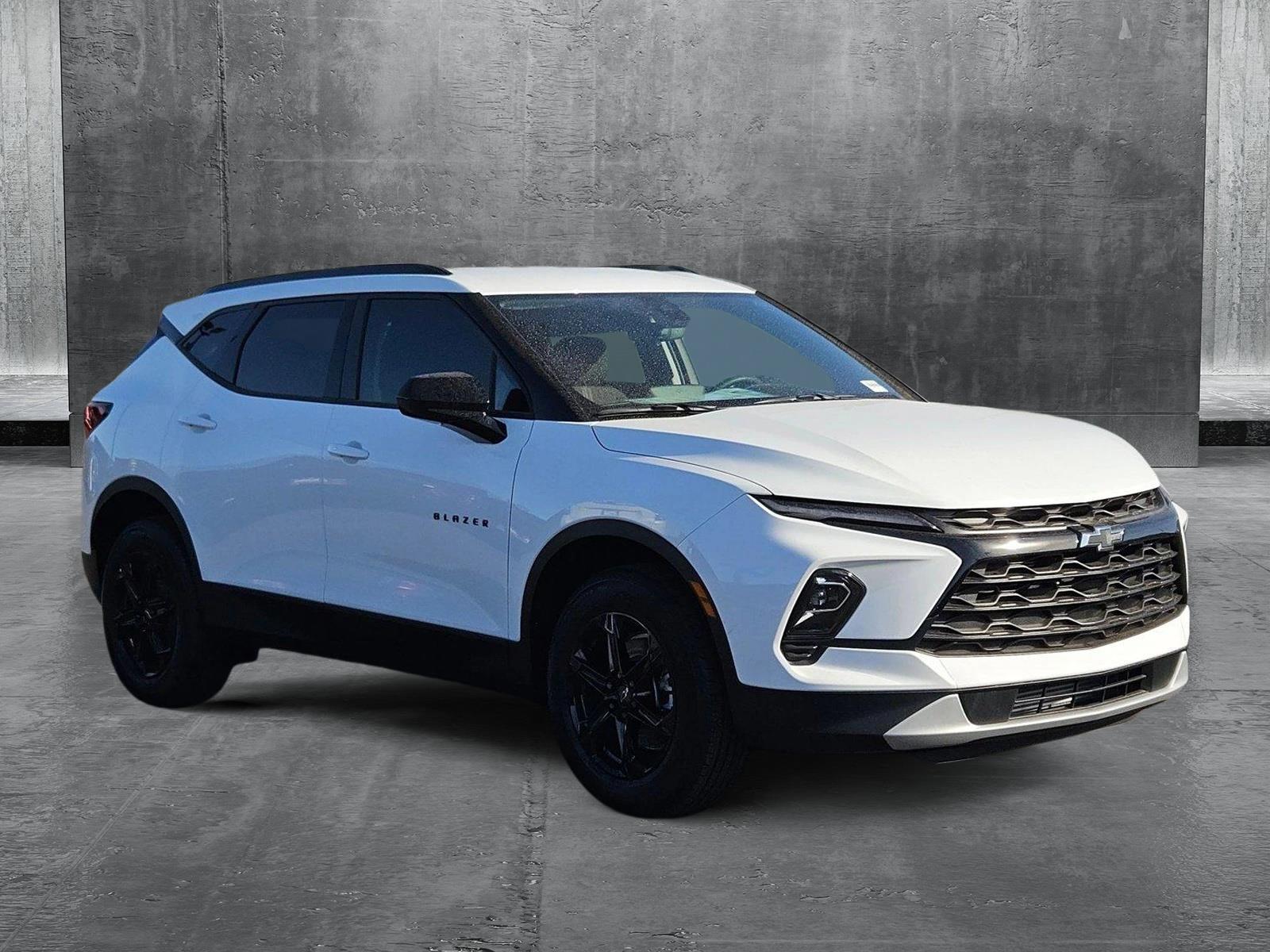 2025 Chevrolet Blazer Vehicle Photo in MESA, AZ 85206-4395