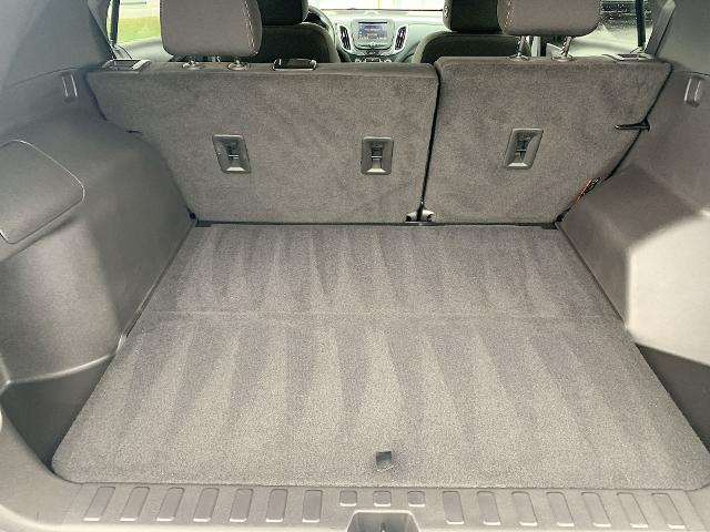 2022 Chevrolet Equinox Vehicle Photo in MOON TOWNSHIP, PA 15108-2571