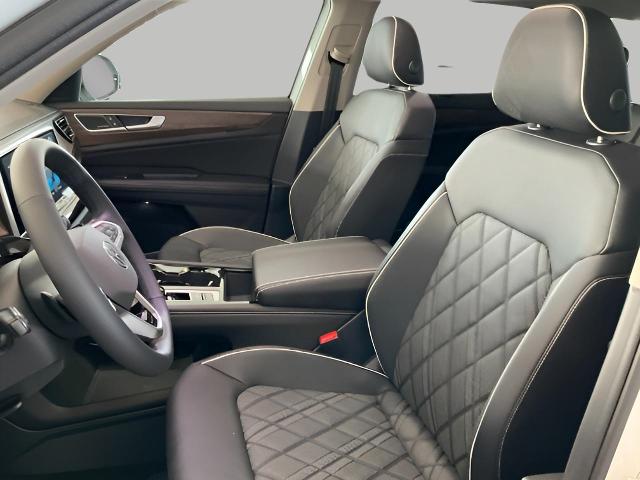 2025 Volkswagen Atlas Vehicle Photo in Oshkosh, WI 54904