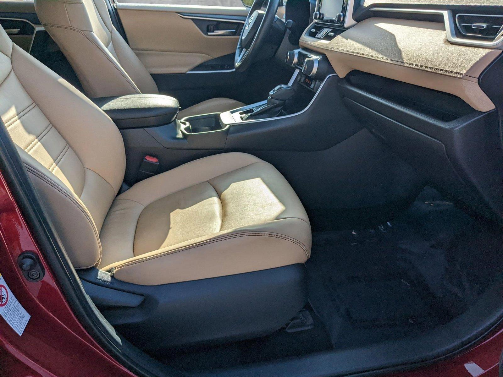 2019 Toyota RAV4 Vehicle Photo in Davie, FL 33331