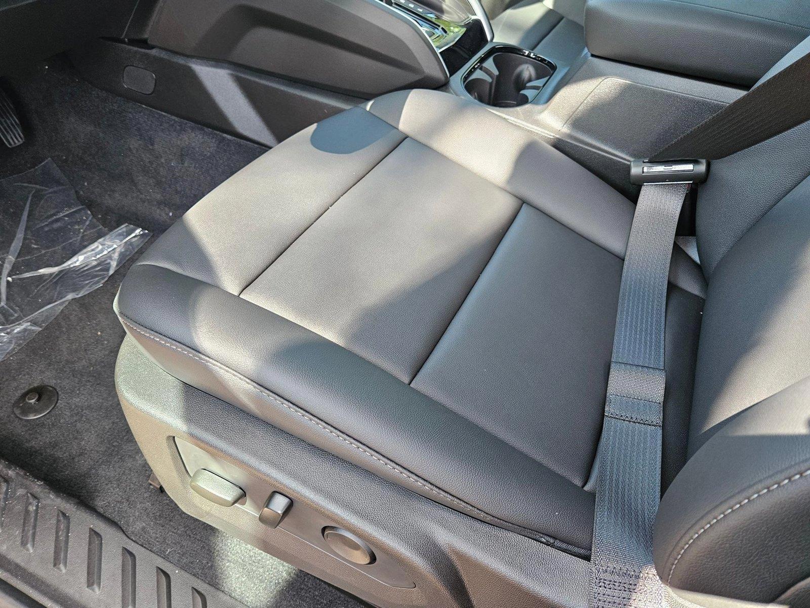 2025 Chevrolet Colorado Vehicle Photo in GREENACRES, FL 33463-3207