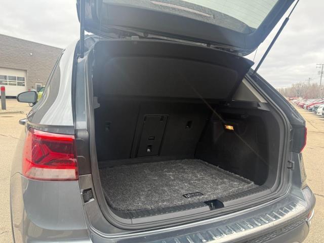 2022 Volkswagen Taos Vehicle Photo in Oshkosh, WI 54904