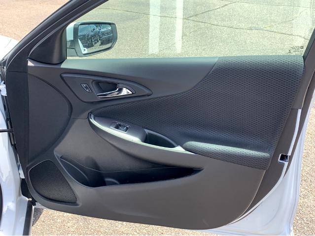 2025 Chevrolet Malibu Vehicle Photo in BEAUFORT, SC 29906-4218