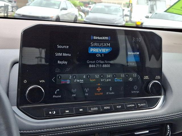 2022 Nissan Rogue Vehicle Photo in Philadelphia, PA 19116