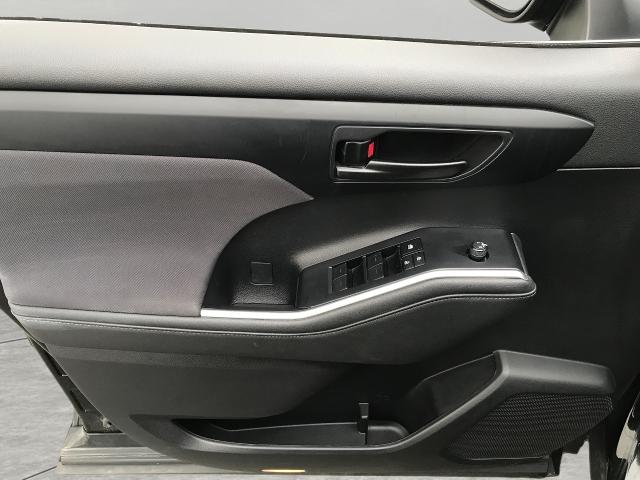 2023 Toyota Highlander Vehicle Photo in GREEN BAY, WI 54303-3330