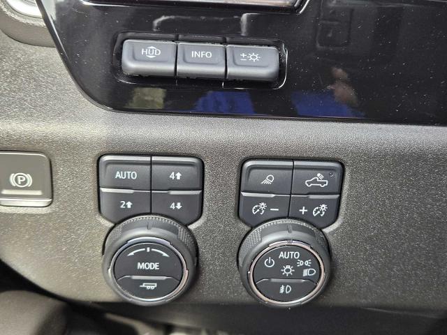 2022 Chevrolet Silverado 1500 Vehicle Photo in DENTON, TX 76210-9321
