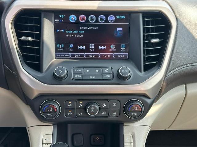 2017 GMC Acadia Vehicle Photo in COLUMBIA, MO 65203-3903