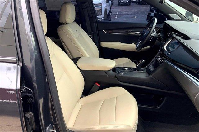 2023 Cadillac XT6 Vehicle Photo in TOPEKA, KS 66609-0000