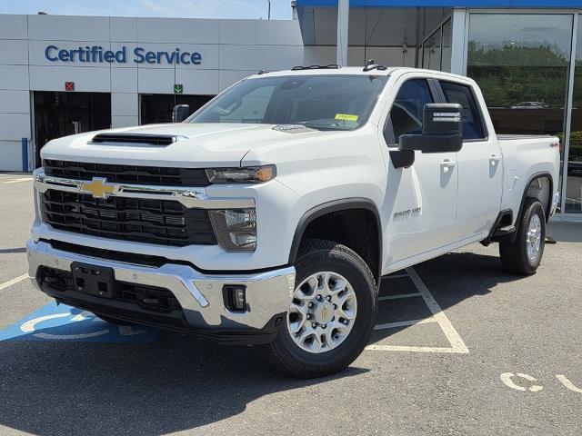 2025 Chevrolet Silverado 2500 HD Vehicle Photo in GARDNER, MA 01440-3110