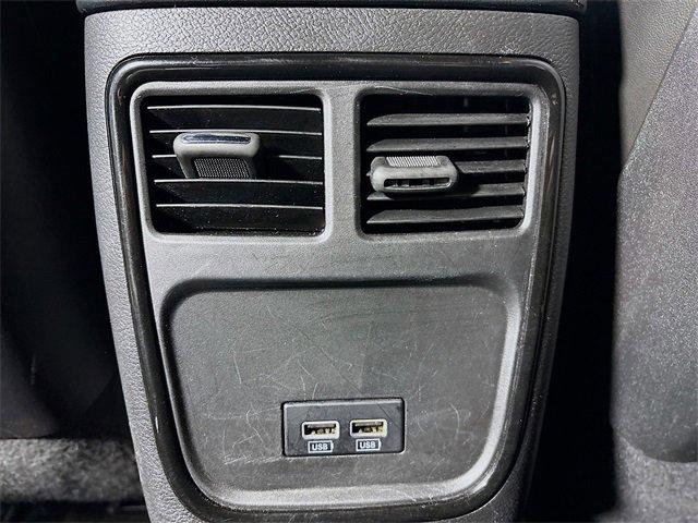 2022 Chrysler 300 Vehicle Photo in PUYALLUP, WA 98371-4149