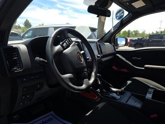 2024 Nissan Frontier Vehicle Photo in ENGLEWOOD, CO 80113-6708