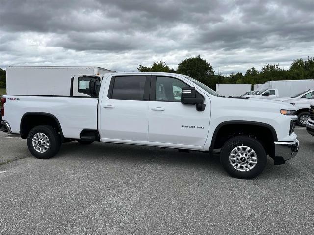 2024 Chevrolet Silverado 2500 HD Vehicle Photo in ALCOA, TN 37701-3235