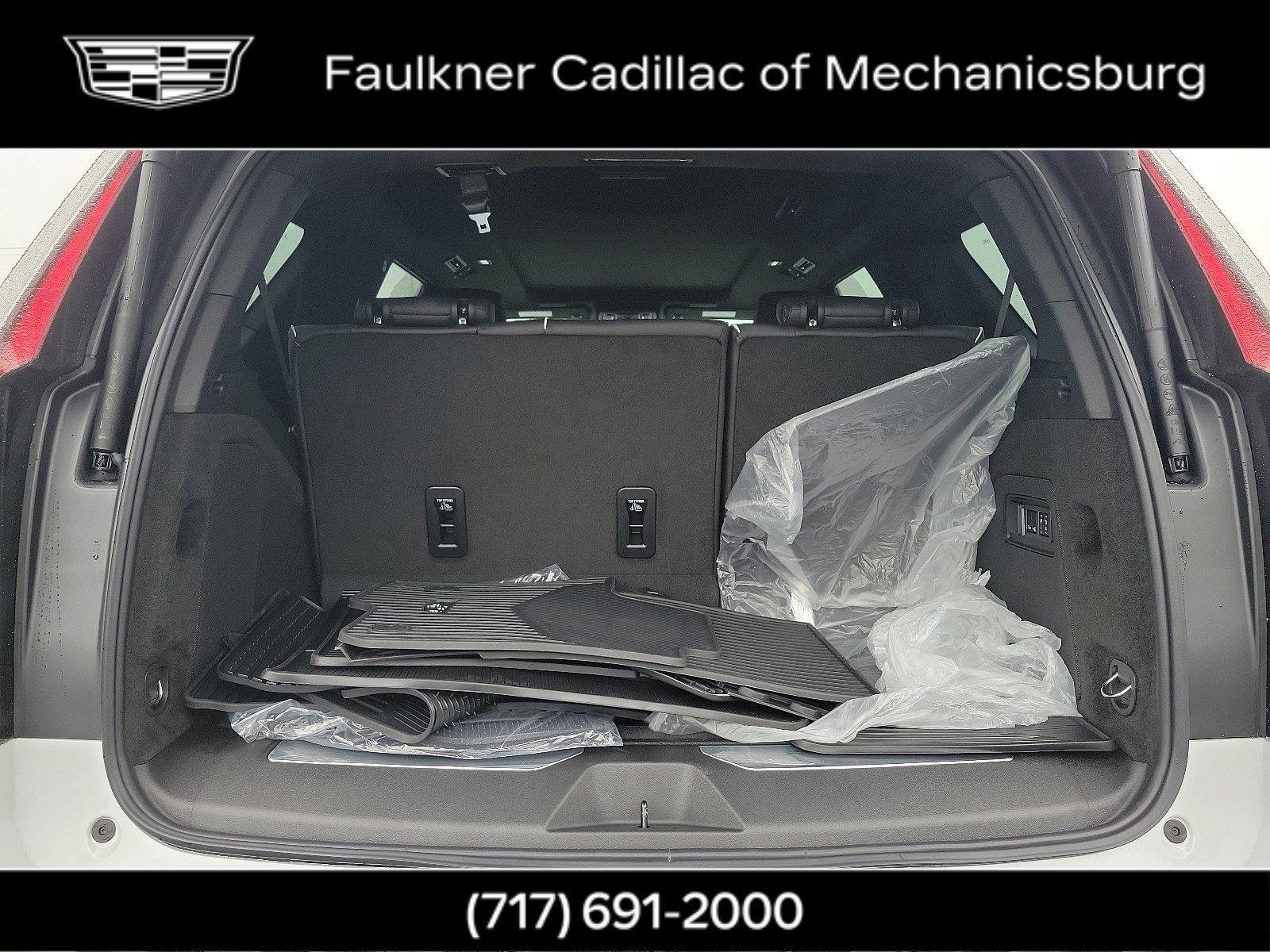 2024 Cadillac Escalade Vehicle Photo in MECHANICSBURG, PA 17050-1707