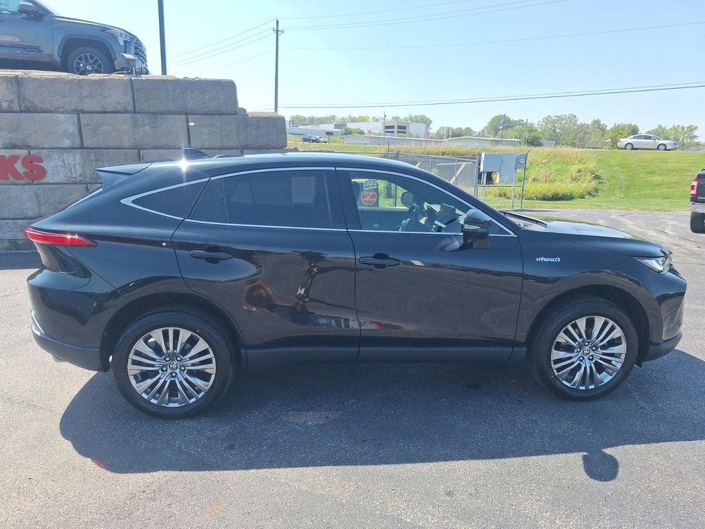 2021 Toyota Venza Vehicle Photo in Cedar Rapids, IA 52402