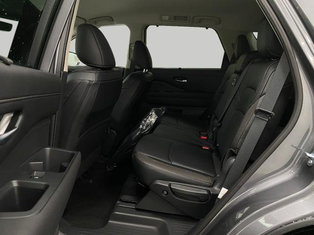 2025 Nissan Pathfinder Vehicle Photo in Appleton, WI 54913