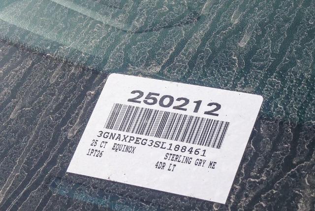 2025 Chevrolet Equinox Vehicle Photo in VENTURA, CA 93003-8585