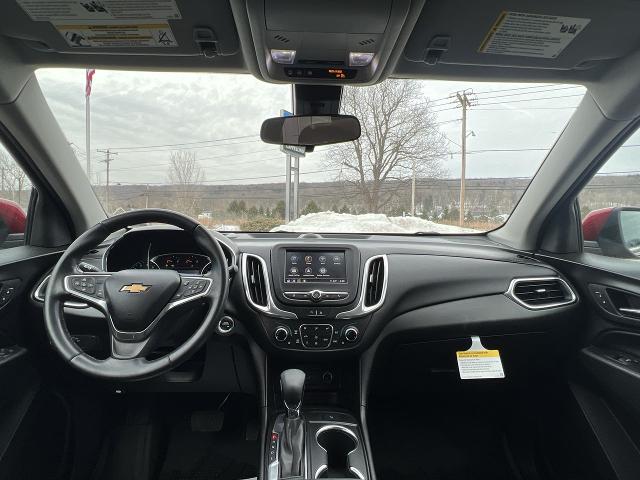 2022 Chevrolet Equinox Vehicle Photo in BOSTON, NY 14025-9684