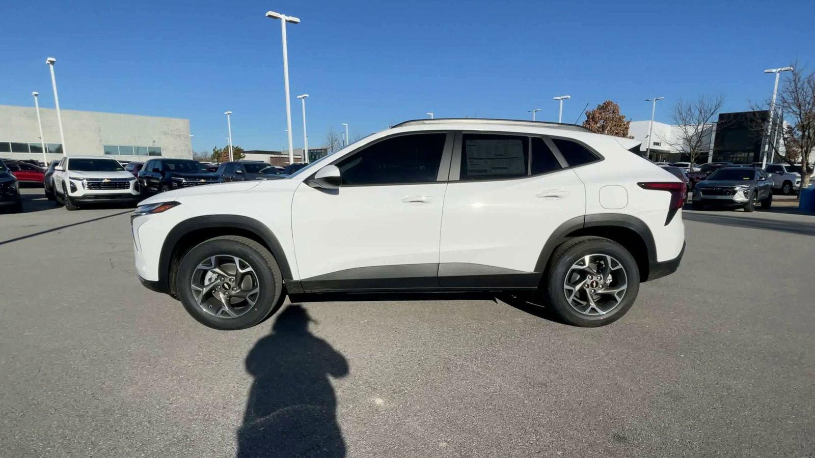 2025 Chevrolet Trax Vehicle Photo in BENTONVILLE, AR 72712-4322