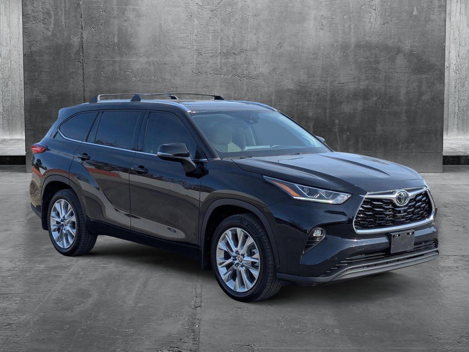 2022 Toyota Highlander Vehicle Photo in Spokane, WA 99201