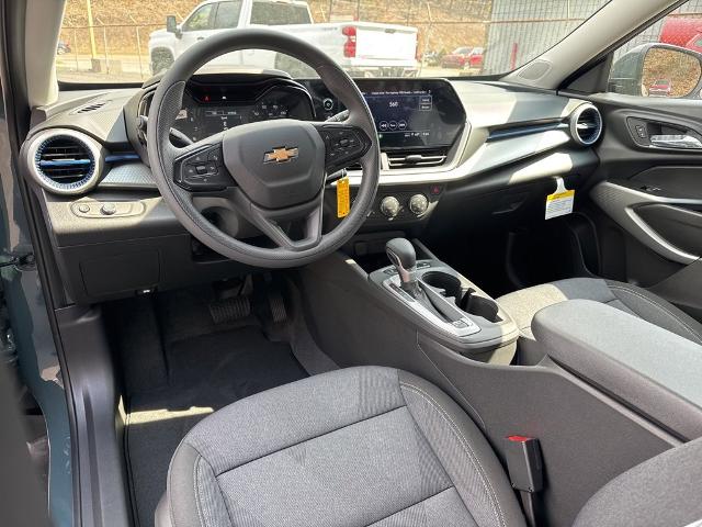 2025 Chevrolet Trax Vehicle Photo in MARION, NC 28752-6372