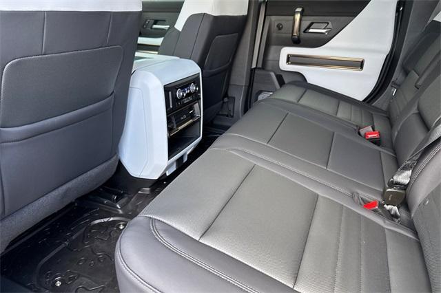 2025 GMC HUMMER EV SUV Vehicle Photo in ELK GROVE, CA 95757-8703