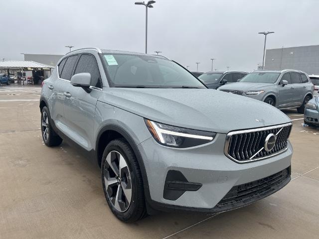 2025 Volvo XC40 Vehicle Photo in Grapevine, TX 76051