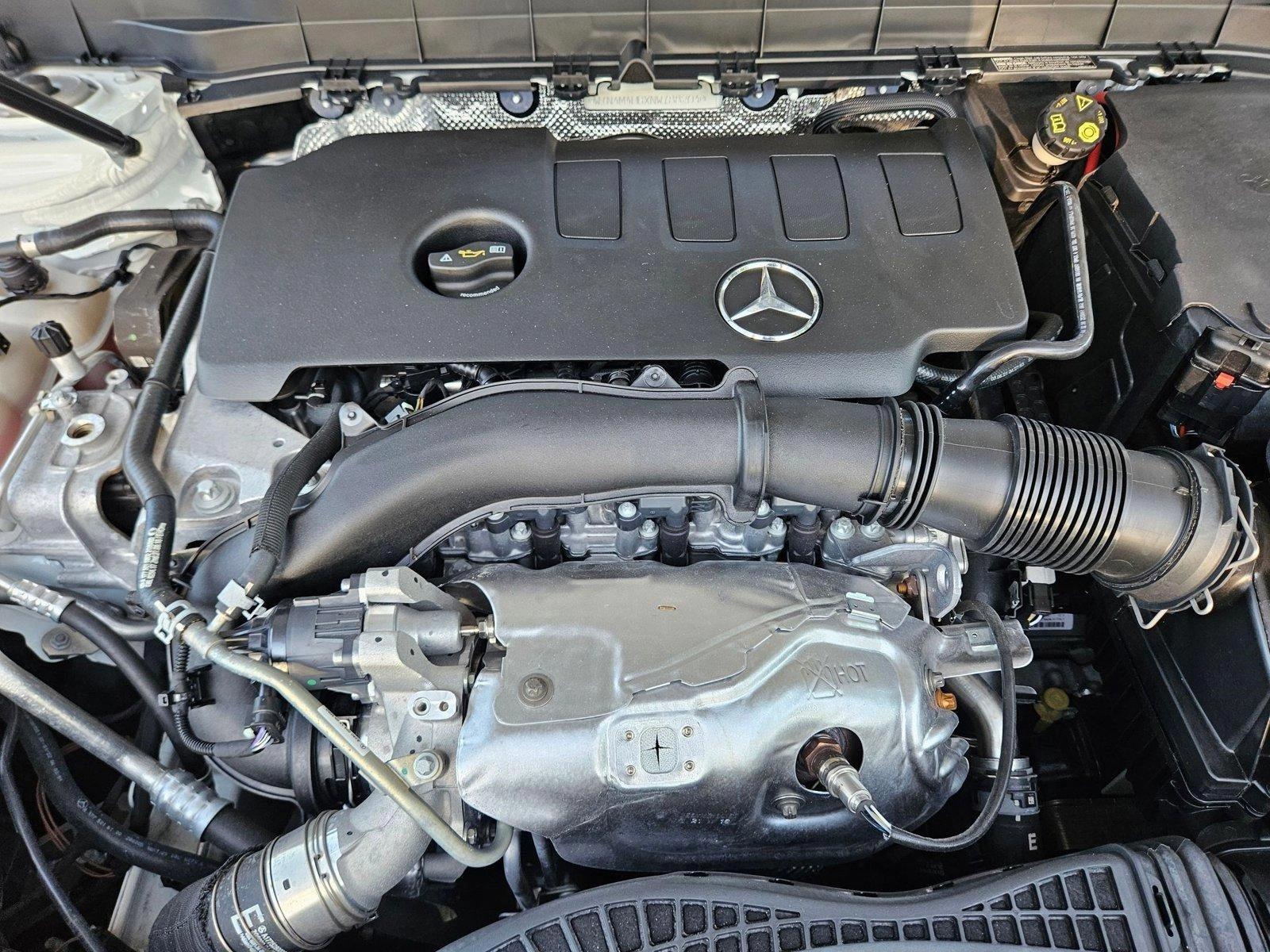 2022 Mercedes-Benz GLB Vehicle Photo in Pembroke Pines , FL 33027